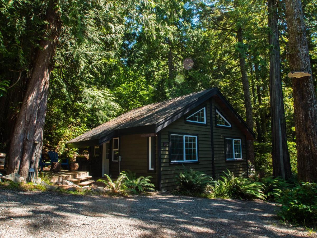 Surfs Inn Rainforest Cottages Юклулет Экстерьер фото