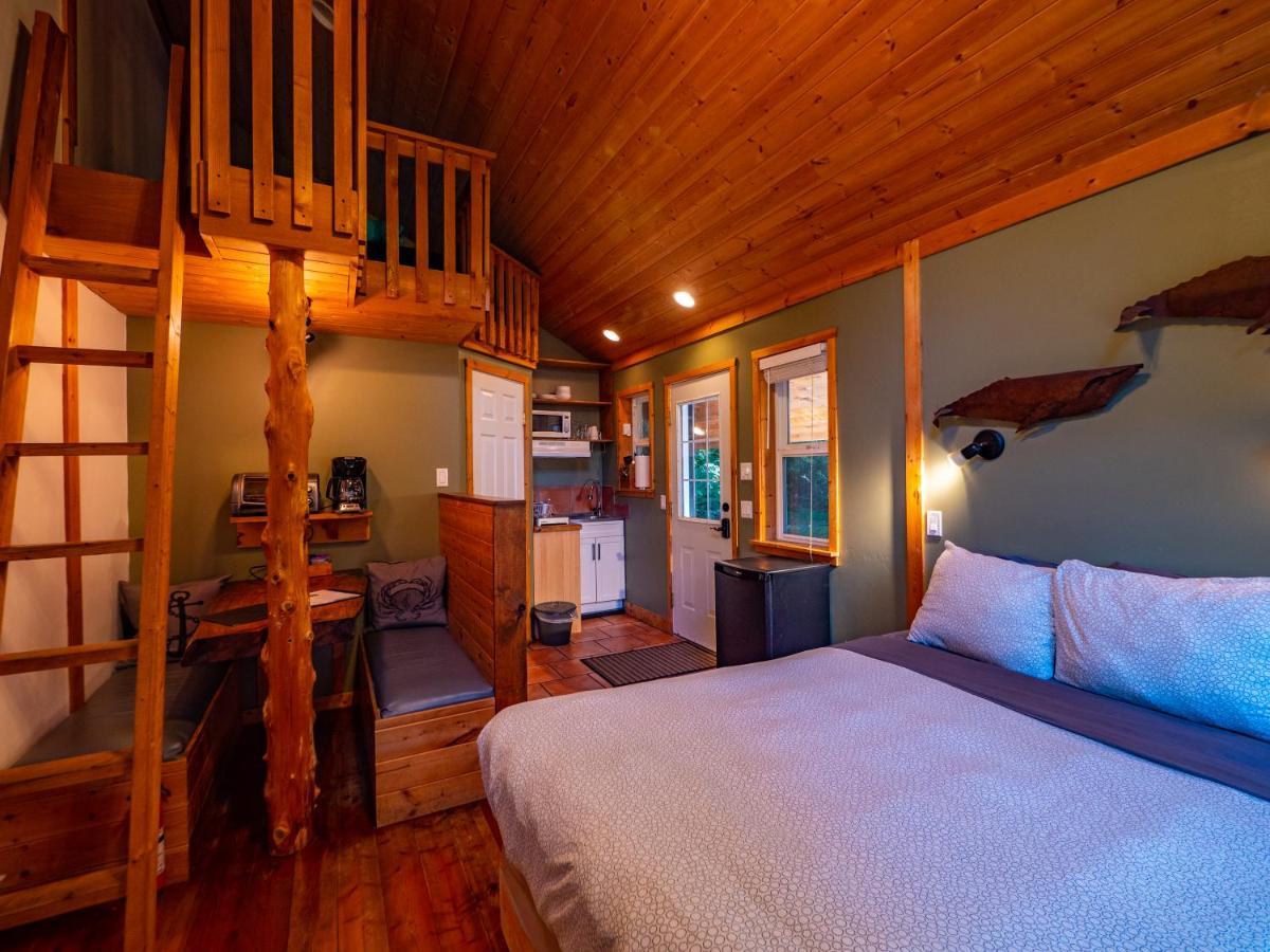 Surfs Inn Rainforest Cottages Юклулет Экстерьер фото