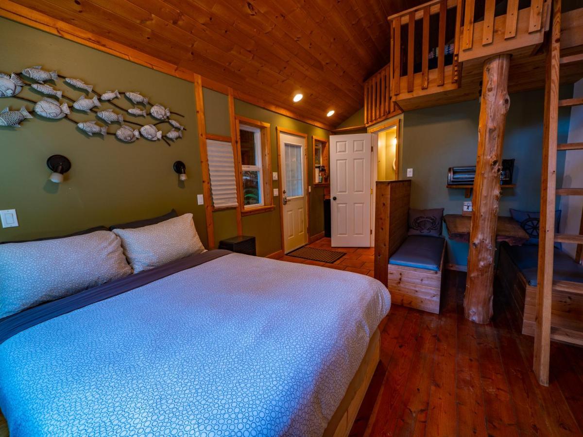 Surfs Inn Rainforest Cottages Юклулет Экстерьер фото