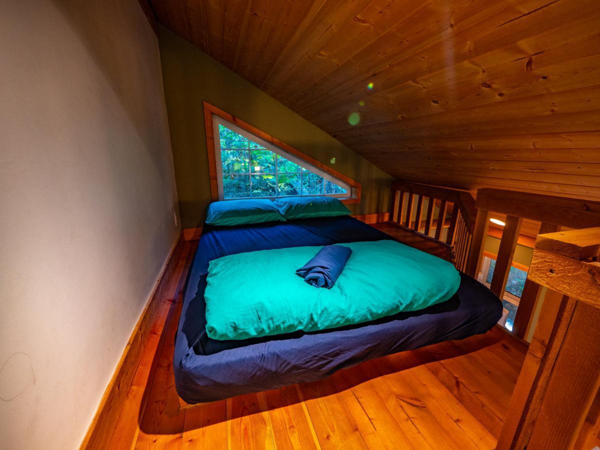 Surfs Inn Rainforest Cottages Юклулет Экстерьер фото