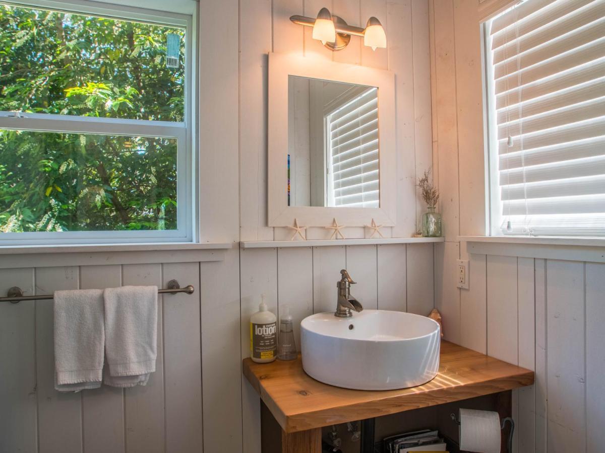 Surfs Inn Rainforest Cottages Юклулет Экстерьер фото